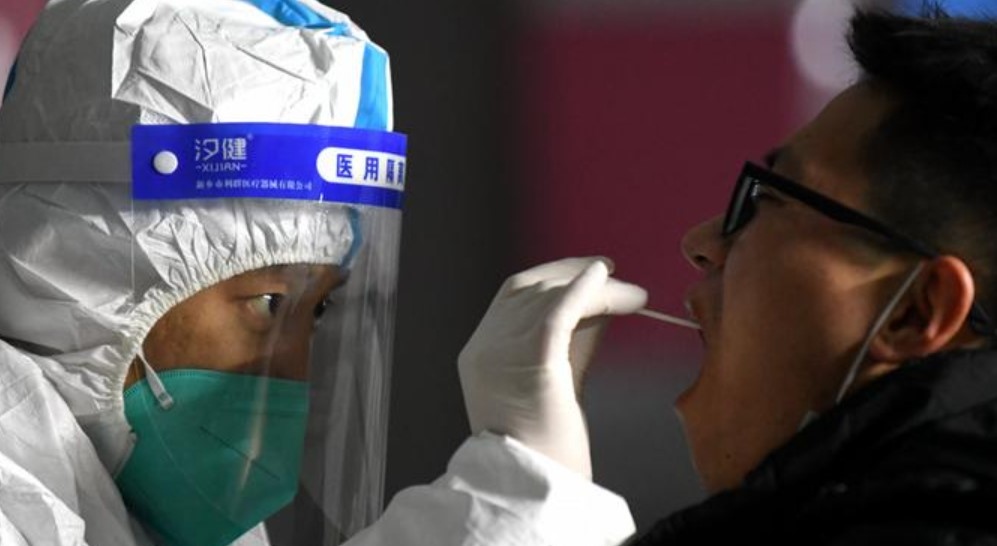 Броят на пациентите с коронавирус лекувани в болници в Китай